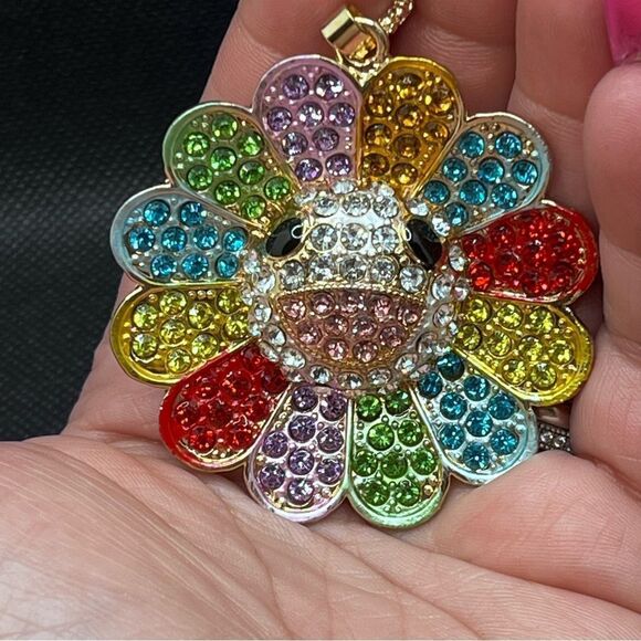 NECKLACE! Betsey Johnson meets Murakami! Flower Smile Face w Gems BNWT - Picture 4 of 9
